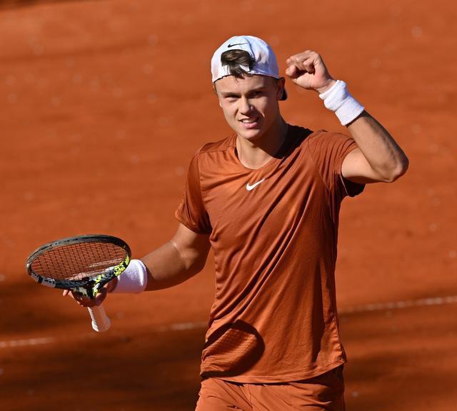 成为了坊间 成为了坊间