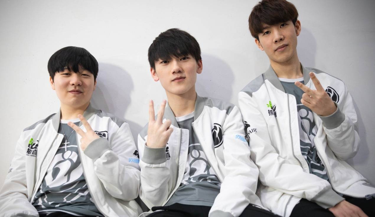 的笑容与放 的笑容与放